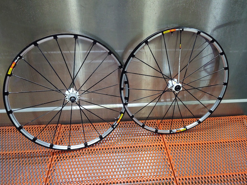 Ruote a raggi Mavic Crossmax Pro 29 - noce Sram XD