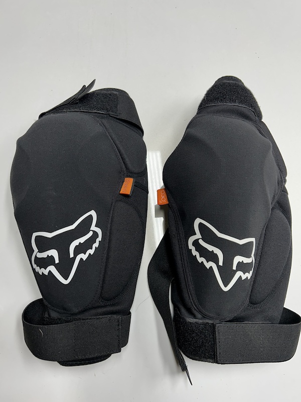 2021 Fox Launch d30 knee pads size large For Sale