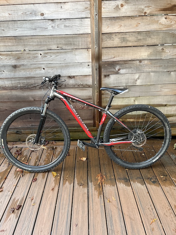 specialized rockhopper 2013