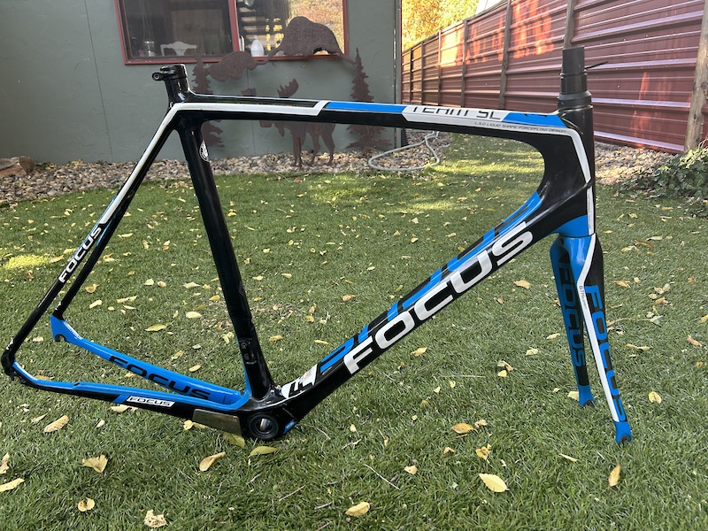 focus izalco race frameset