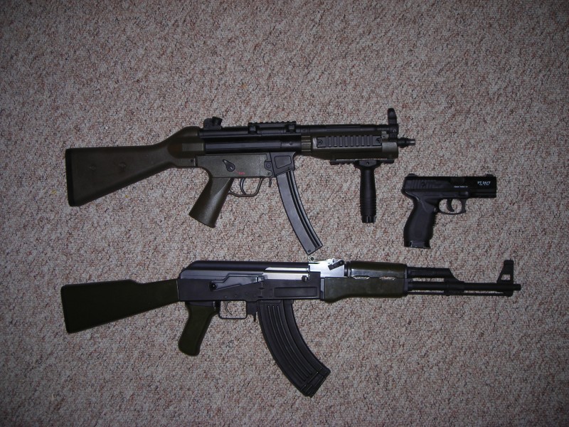 My Babies:
Broxa CQB Mp5
Taurus 24-7
Kracken AK-47