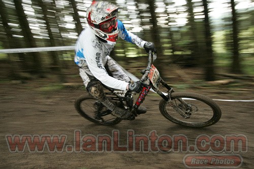 Me on my race run, really fast section, Thanks to ian linton for photo!