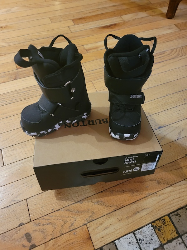 2021 Burton Mini Grom Snowboard Boots 8C For Sale