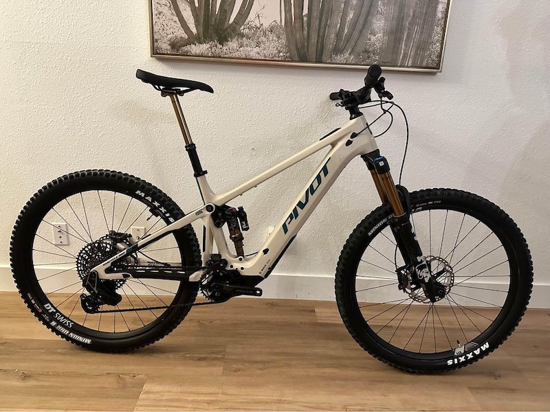 2024 Pivot Shuttle AM - Large For Sale