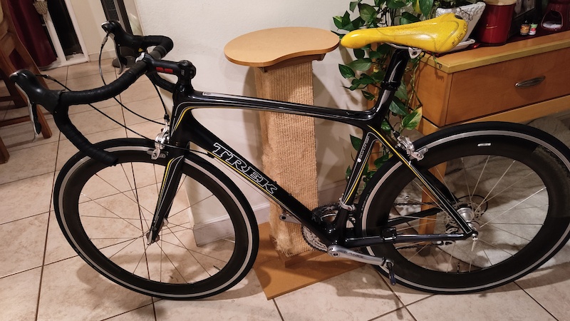 2010 Trek Madone 5.1 Carbon Road Bike 54 cm Zipp Wheels For Sale