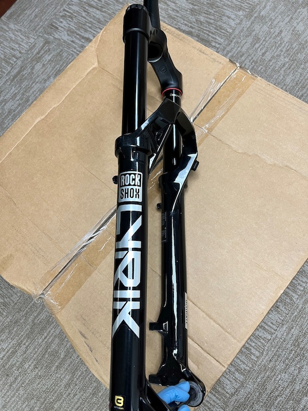 2024 Rockshox Lyrik Ultimate W Buttercups For Sale   P4pb25967122 