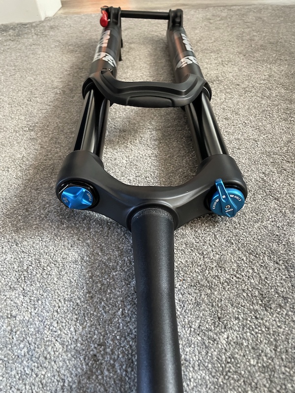 2023 fox 36 Rhythm 29 grip boost mountain bike forks unused For Sale