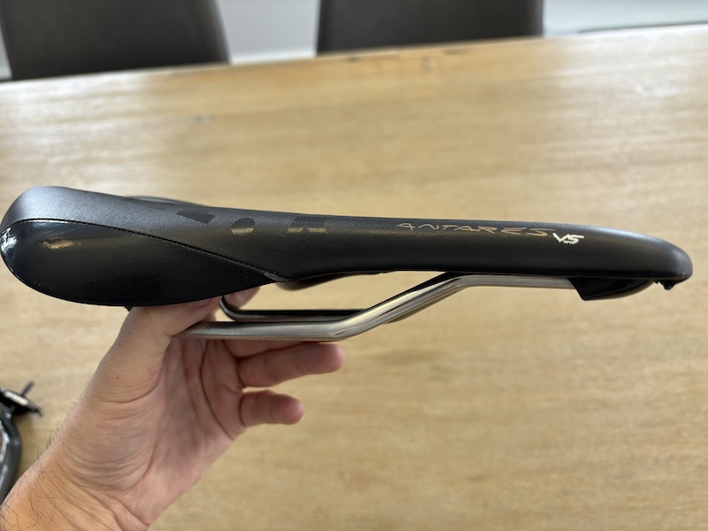 Fizik antares versus saddle For Sale