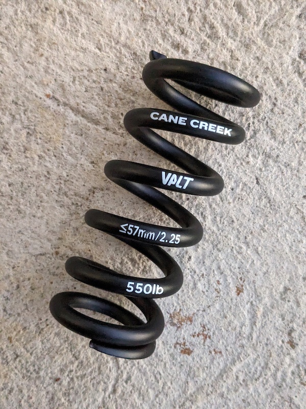 Cane Spring Medium 2023 Black Cane Creek Vault Spring 550 x 2.25