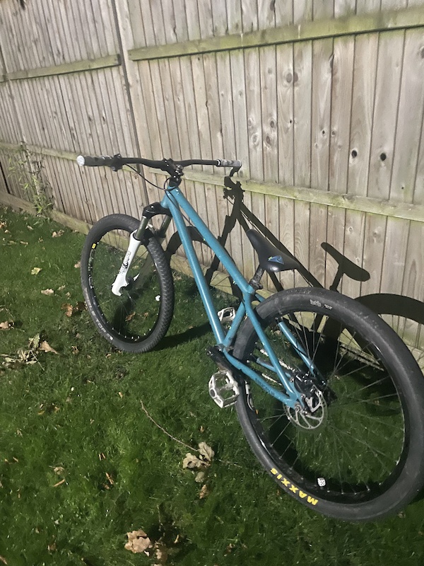 saracen dirt jumper