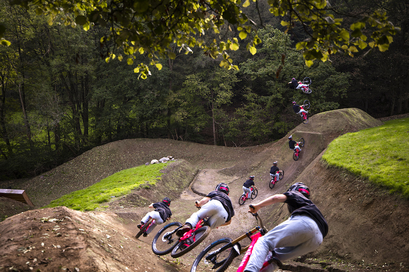 Video: Behind the Scenes of Kaos Seagrave's Unhinged II - Pinkbike