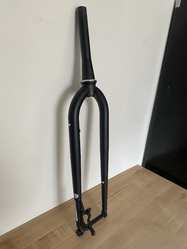 Identiti best sale rigid fork