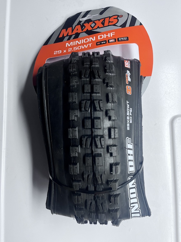 maxxis dhf 29 2.5