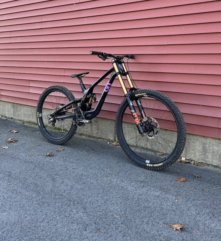 2024 GT Fury DH bike sz M For Sale