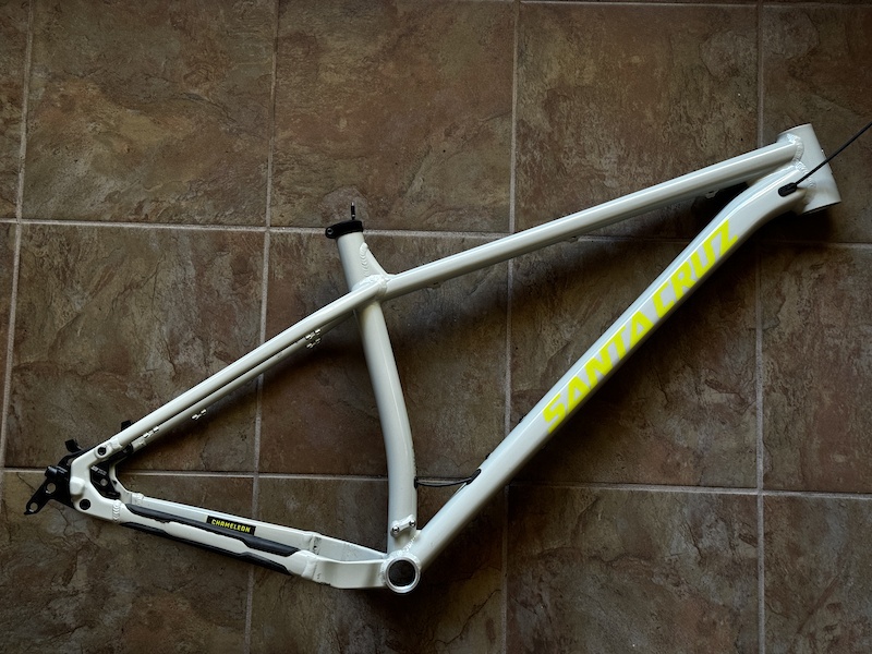 2021 Santa Cruz Chameleon 7 Al Large 29 27.5 For Sale