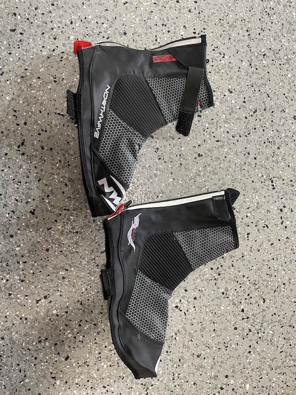 North wave cycling shoe covers For Sale