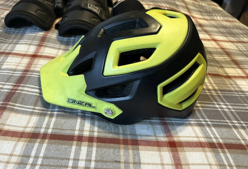 2020 Oneal Trail Finder MTB Helmet Mountain Biking Large/XL For Sale