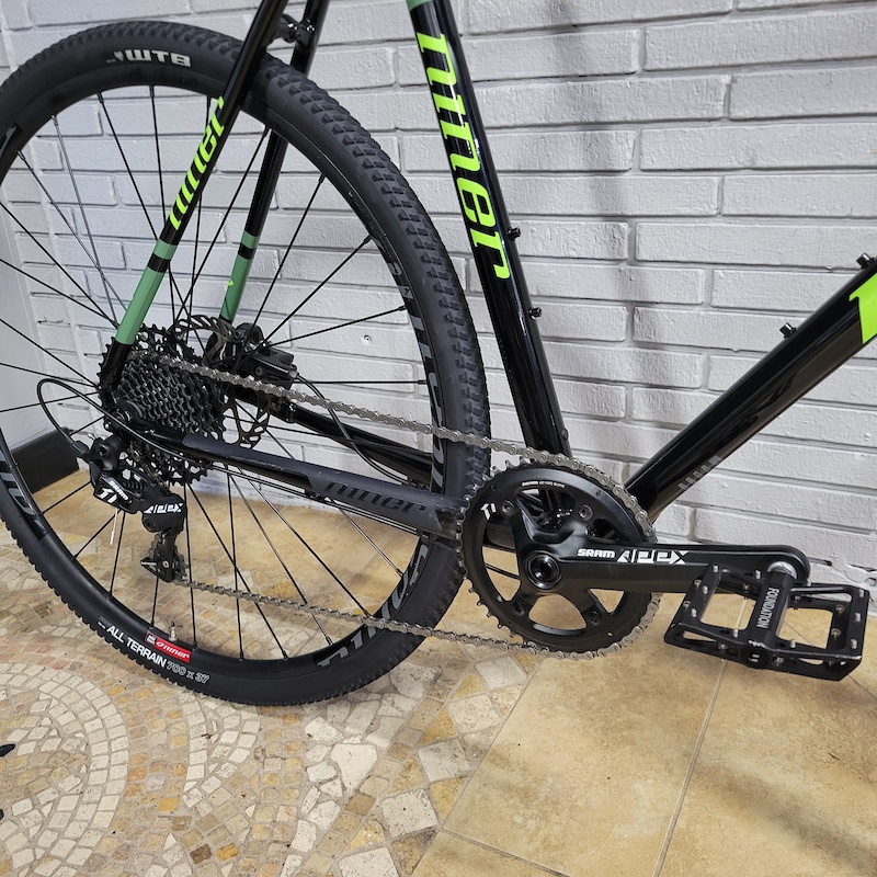 Niner rlt 9 flat bar deals