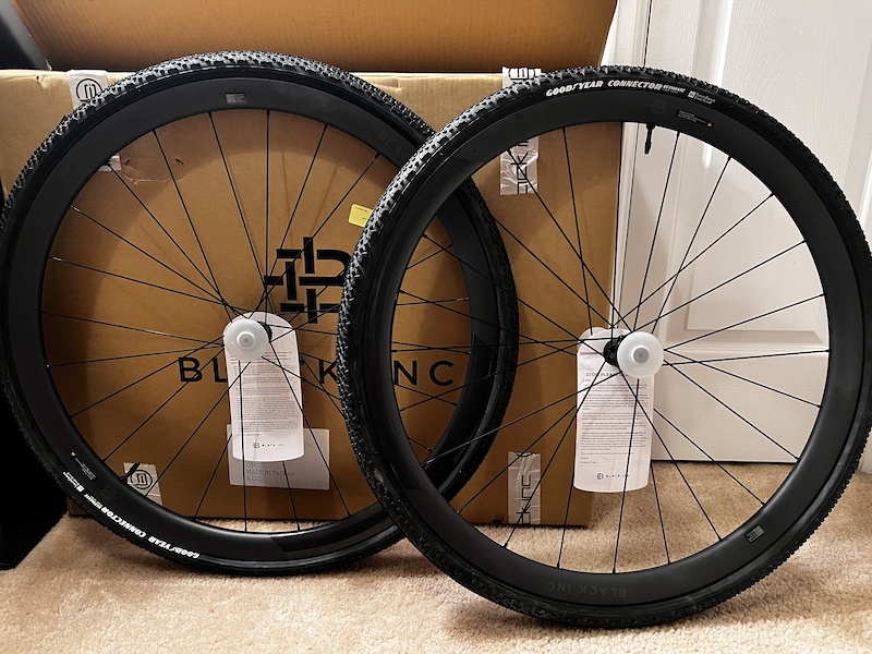 2023 New Black Inc / CeramicSpeed Thirty Four Wheelset For Sale