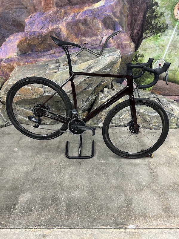 Canyon endurace cf slx disc sale 8.0 etap