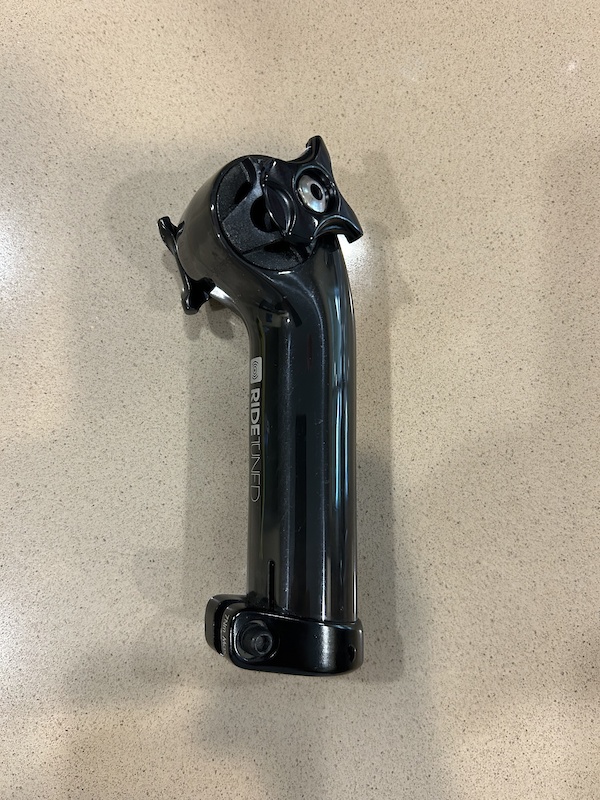 bontrager ride tuned carbon seatmast