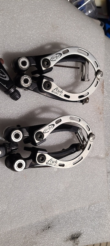 Avid arch rivals 4.0 v brakes For Sale