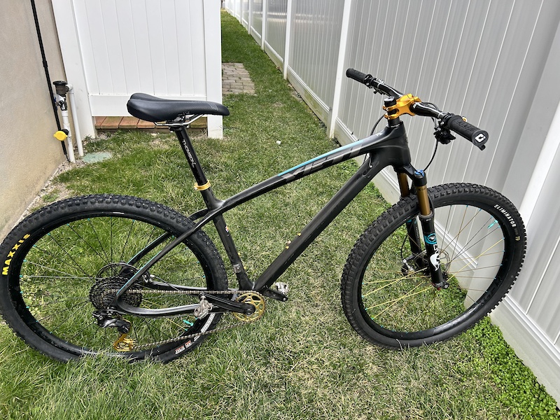 Yeti arc best sale carbon for sale