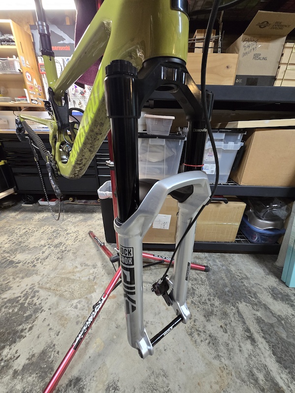 2023 Rockshox Pike Ultimate 29,140mm, 44mm, Buttercups For Sale