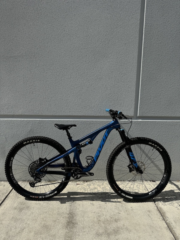 Pivot trail 429 race x01 online