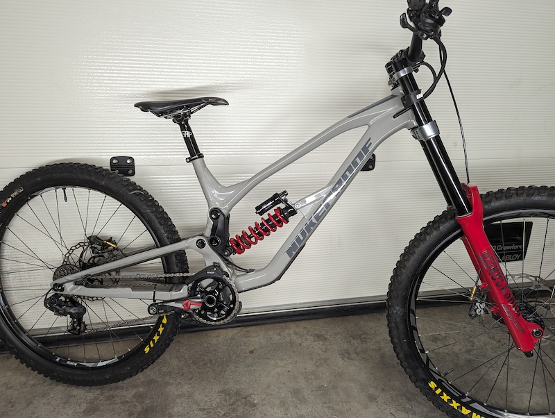 Nukeproof dissent 2024 275 comp