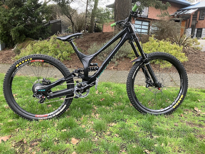 Specialized demo xl hot sale