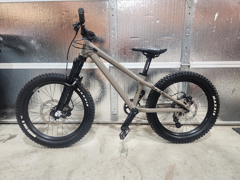 commencal meta 20