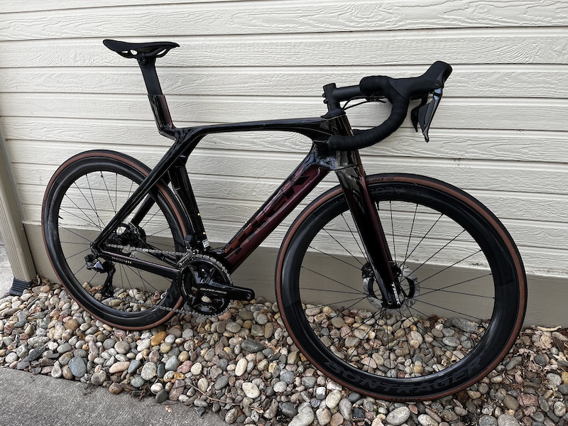 2024 Trek Madone SLR 9 Axinite Flip, 12s Dura-Ace Di2, 56cm For Sale