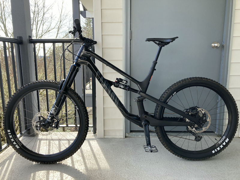 2023 Canyon Spectral CF7 27.5 For Sale