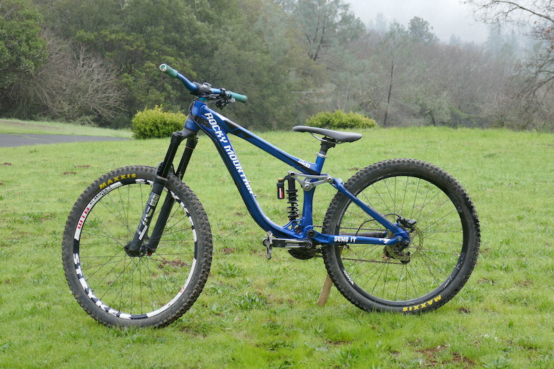 rocky mountain slopestyle bike