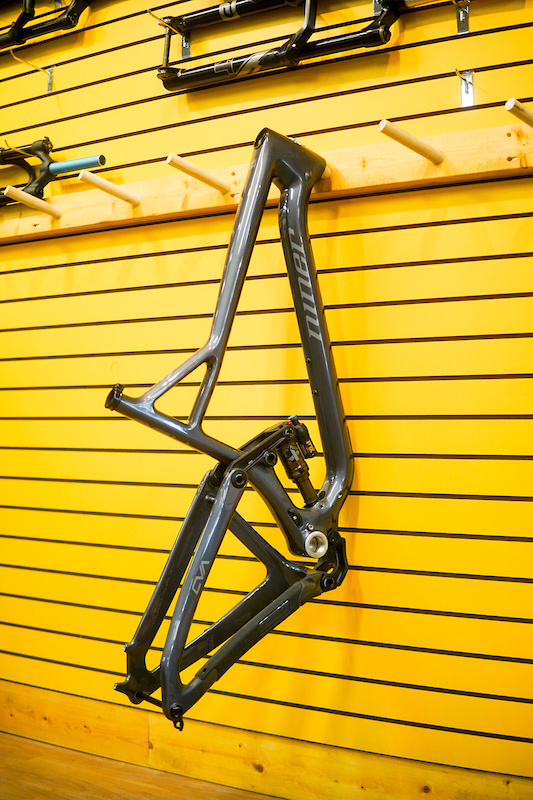 2023 New Niner Jet 9 RDO Frame + Fox Float X Factory Shock For Sale