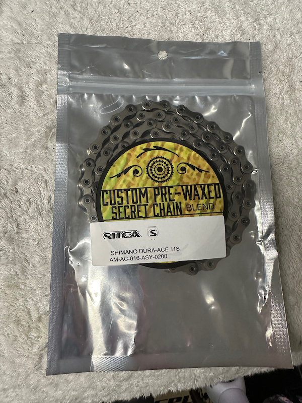 Shimano DuraAce Chains 11sp CNHG901 For Sale