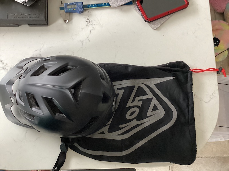 Troy Lee designs A1 mips small helmet For Sale