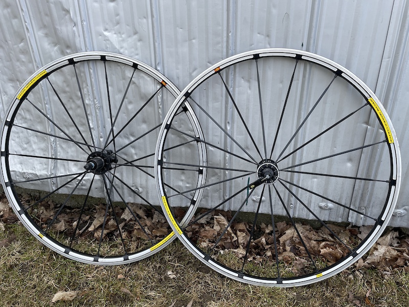 Roues De Vélo De Course Mavic Ksyrium SL Superlight Premium - Carbone, 28" (700c), Compatible Shimano 11V, Occasion