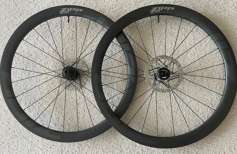2023 ZIPP 303s Tubeless Carbon Wheelset For Sale