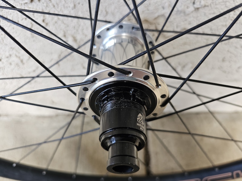 Jante Stan's NoTubes Arch MK4 29'' 32 Trous - Noire/Grise - Neuve
