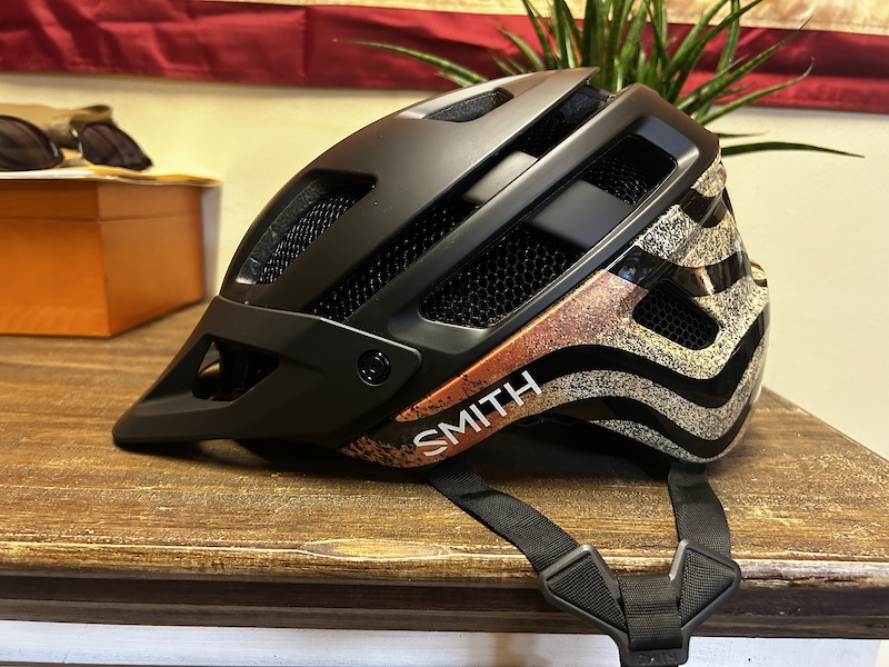 2023 Smith Forefront 2 Helmet (M) For Sale