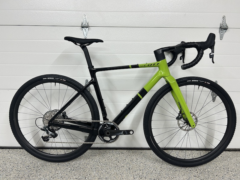 2023 Scott Addict Gravel Tuned - 16.3lbs - 52cm For Sale