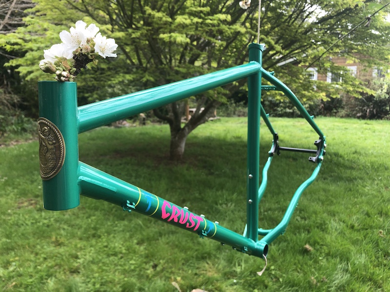 2020 Crust Evasion Frame & Velocity Blunt 27.5 Wheels For Sale