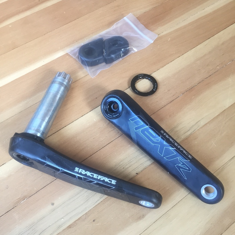 2021 New in Box Raceface Next R Crankset - 170mm For Sale