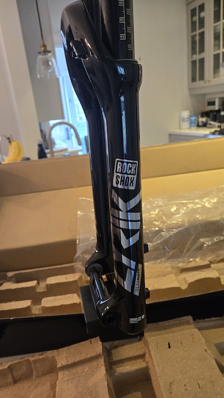 Rockshox Lyrik Ultimate Charger Rc Fork For Sale