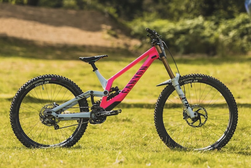 Spotted Canyon s High Pivot Carbon Sender Fort William DH World Cup 2024 Pinkbike