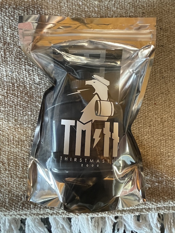 2024 YT Decoy Thirstmaster 2000 bottle set For Sale