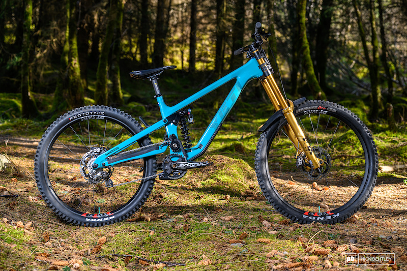 Bike Check: Mick Hannah's Yeti DH - Pinkbike