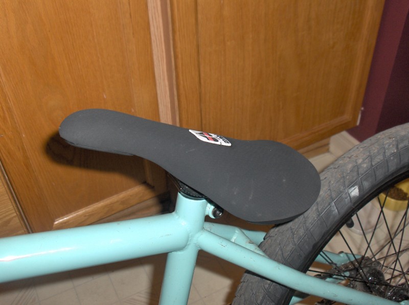 My Verde w/ new Fit FAF's and a Metal Bonesnake Seat.

Thanks Pete!